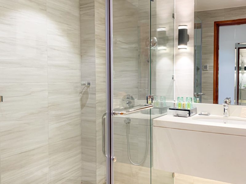 Premier Beach Pool Queen - Second Floor