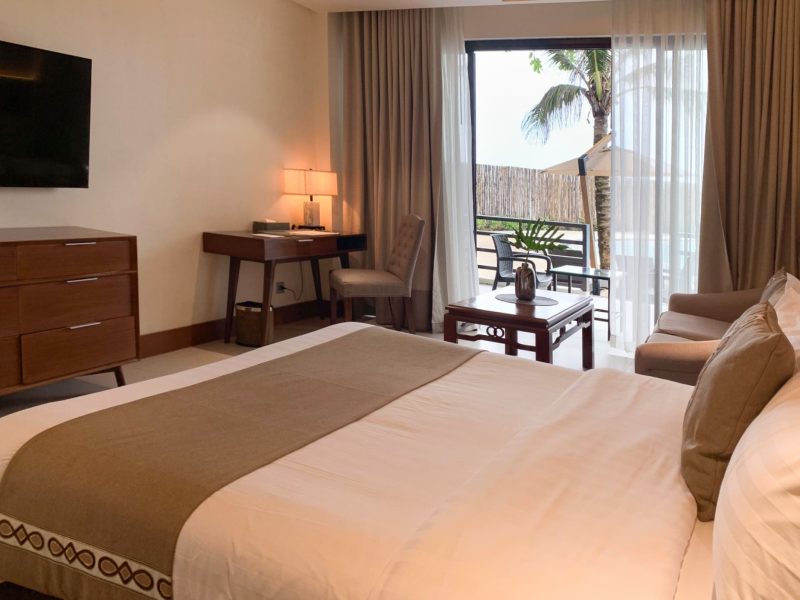 Premier Beach Pool Queen - Ground Floor - Balcony